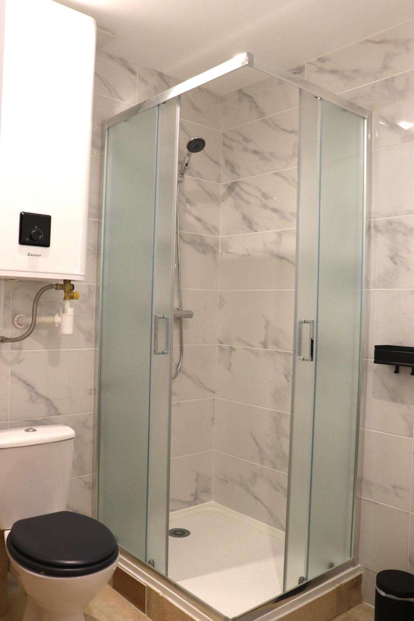 Superbes Appartements Modernes Et Neufs Bagnols-sur-Cèze Buitenkant foto